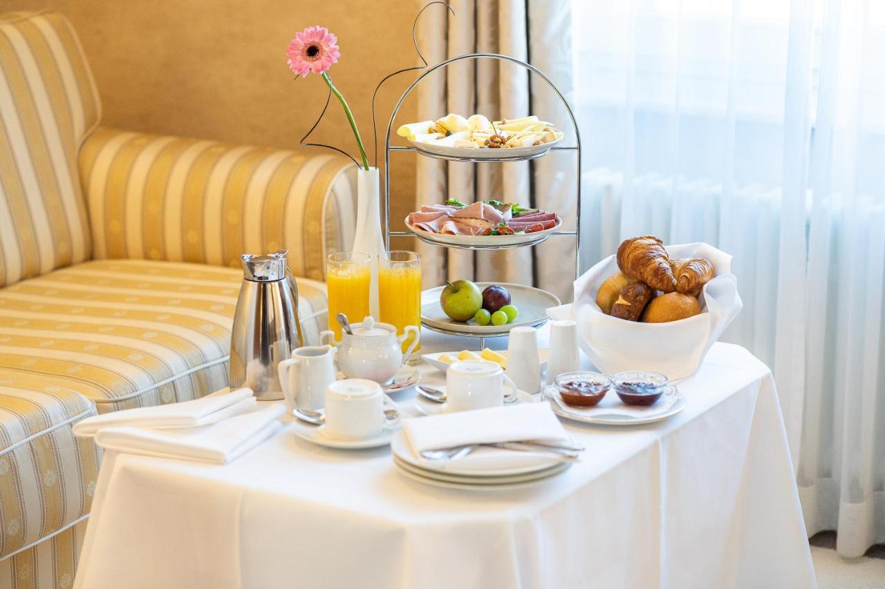Seetelhotel Ahlbecker Hof Heringsdorf  Exterior photo Room service